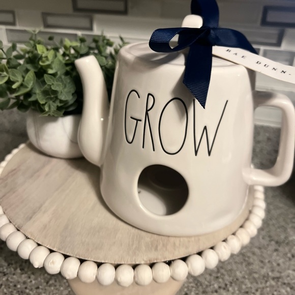 Rae Dunn Bird House - Picture 2 of 10